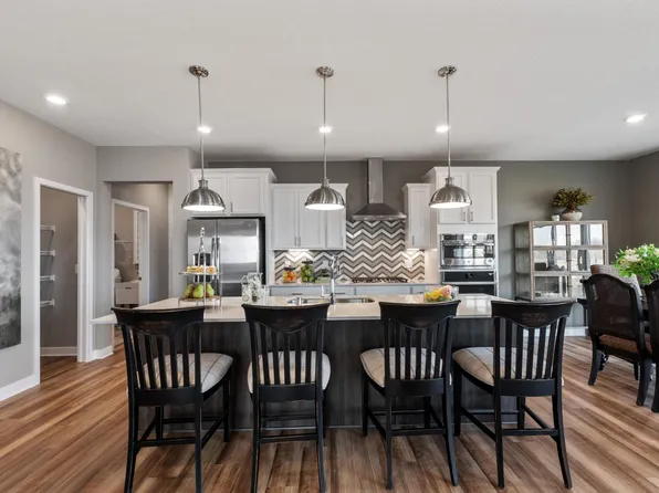 1184 74th Ct, Inver Grove Heights, MN 55077