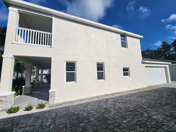 3rd image of 573 Venetian Palms Blvd
