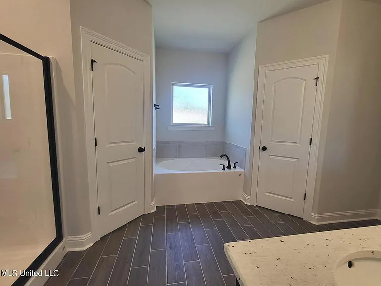 860 Leeward Dr — Photo 7