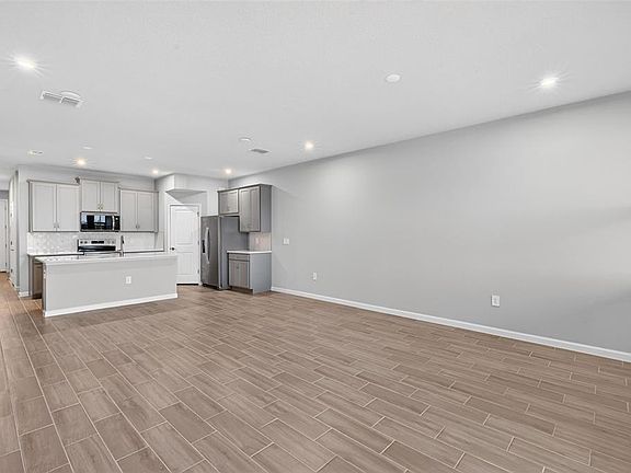 5th image of 9175 AURELIA AVENUE