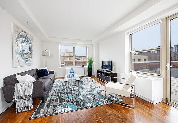 3rd image of 736 W 187th St Penthouse 3
