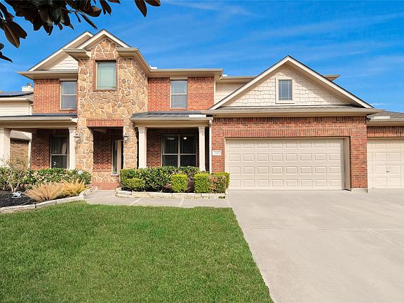3rd image of 23502 Starbridge Lake Ln