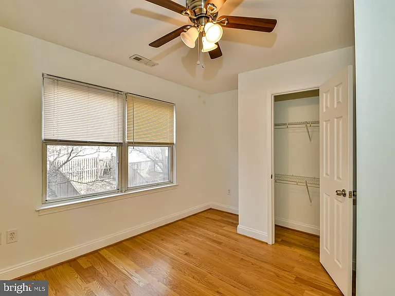 1319 Belmont St NW — Photo 26