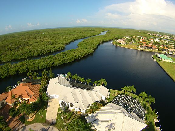 3rd image of 300 Portofino Dr