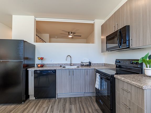 4th image of 14455 E Ellsworth Ave #404