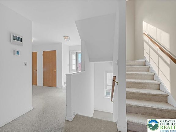 4th image of 2879 Sequoia Dr