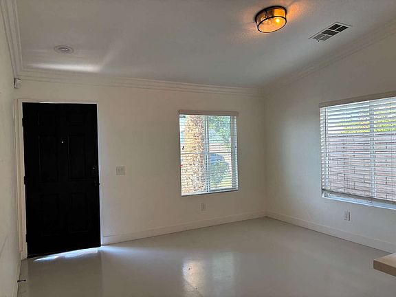 5th image of 83473 Agua Blanca St