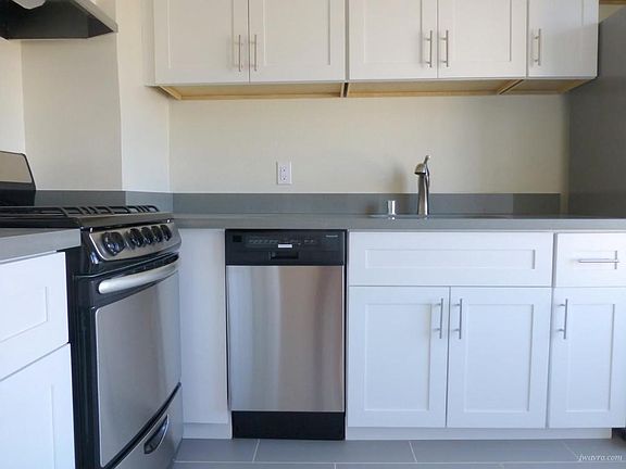 3rd image of 80 Terra Vista Ave APT 9