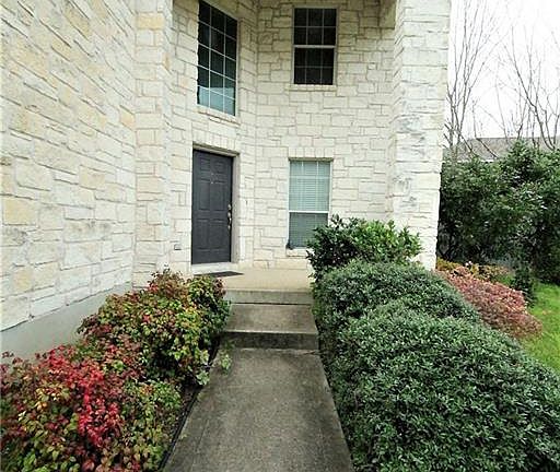 2nd image of 1700 Gaylord Dr