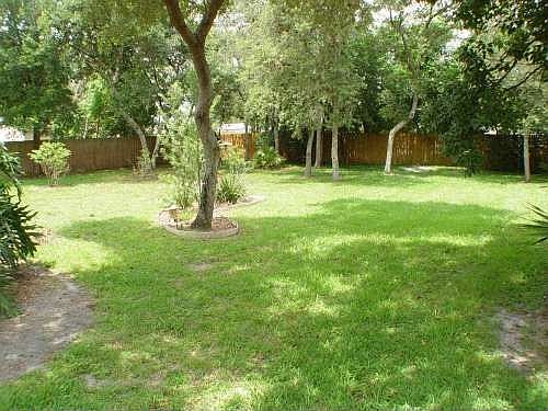 1st image of 353 Oak Leaf Cir