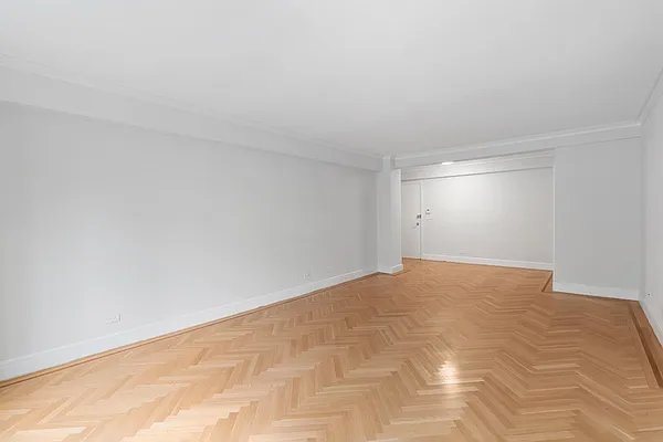 Rented by 165 E 66 Street Residential Owner LLC | media 5