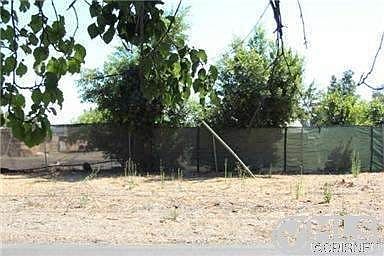 5th image of 13461 Bradley Ave