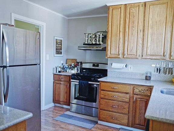 4th image of 304 Almaden Way