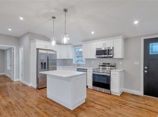 14 McGaw Ave, Lake Grove, NY 11755