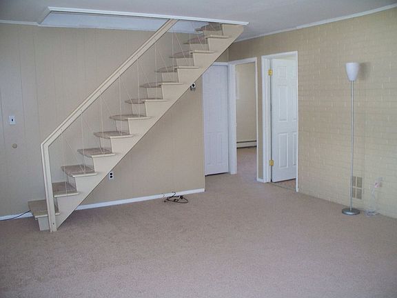 New Paint & Carpet thruout