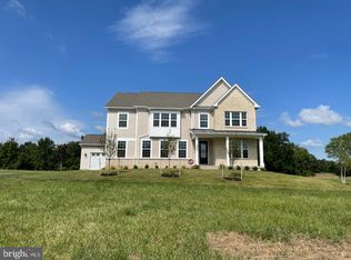 3950 Logmill Rd, Gainesville, VA 20155