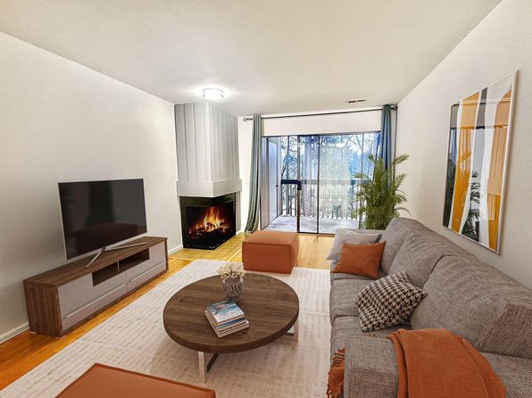 10819 NE 37th Pl APT 103