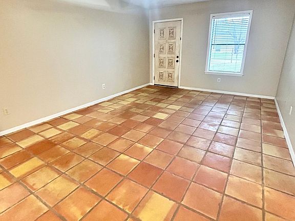 4th image of 3005 Pierre Pl