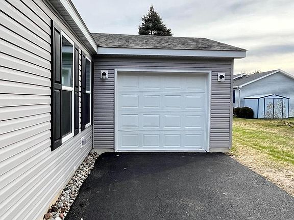 4th image of 218 Vaux Dr