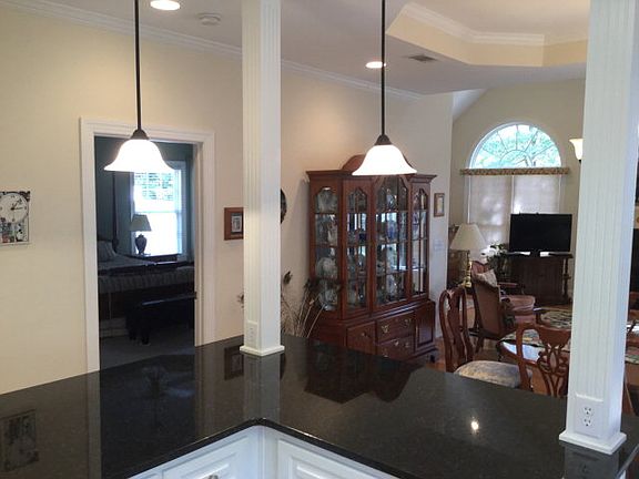 4th image of 251 Khaki Ct