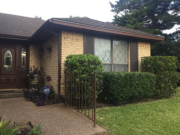 4th image of 200 Woodfall Dr