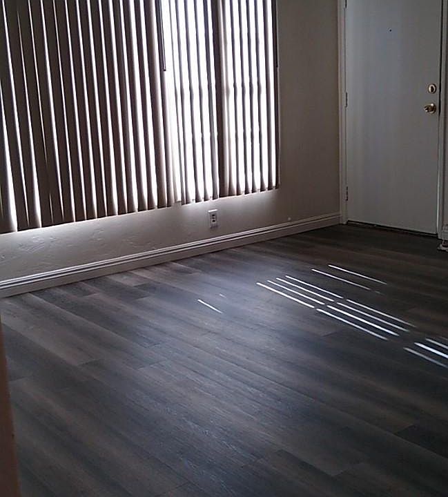 2nd image of 950 E Avenue Q12