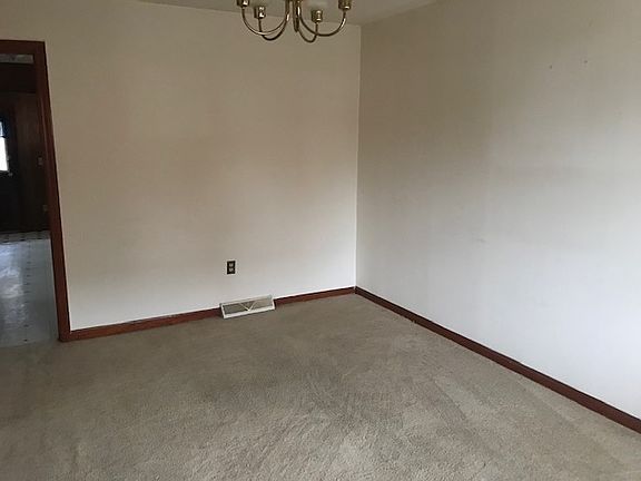 5th image of 1010 Brooks St