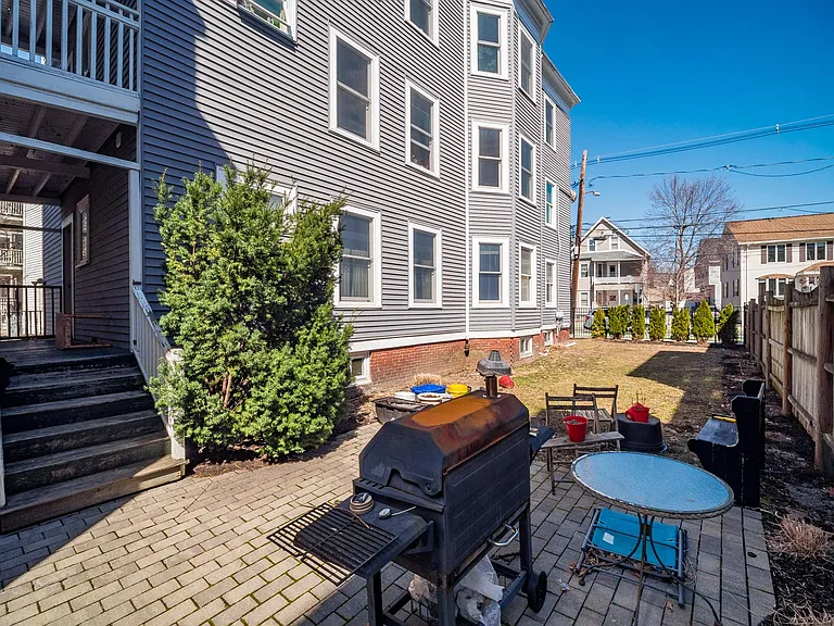 318 Beacon St #3 — Photo 18