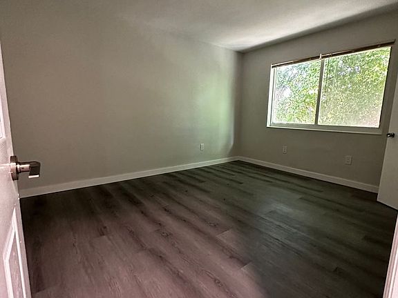 3rd image of 1821 Middle River Dr APT 14A