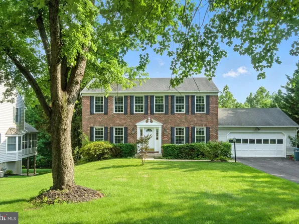 4739 Bates Dr, Ellicott City, MD 21043