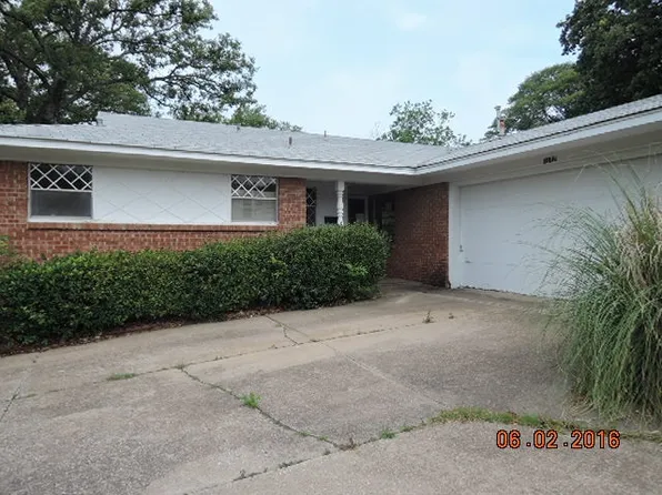 1112 Oak Ln, Durant, OK 74701
