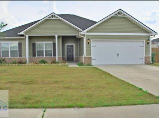 729 Burke Dr, Hinesville, GA 31313