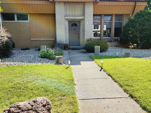 306 N Broadway St, Mentone, IN 46539