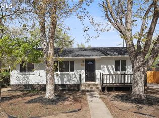 537 Yellowstone Rd, Colorado Springs, CO 80910