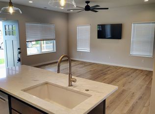 437 W Fair St, Roseburg, OR 97471