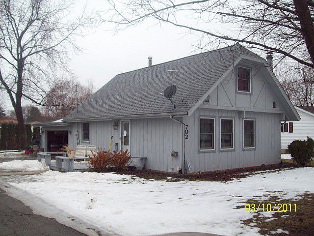 1st image of 702 E Olivet St