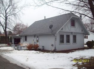 702 E Olivet St, Durand, MI 48429