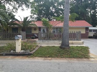 409 NE 13th St, Ruskin, FL 33570