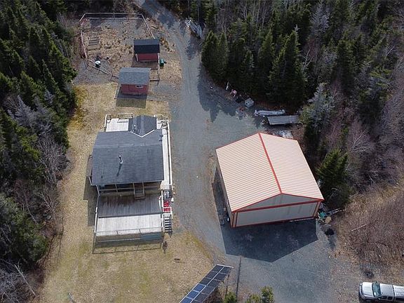 5th image of 2 Georges Pond Road
