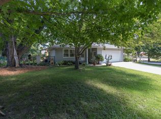 2305 Viking Dr NW, Rochester, MN 55901