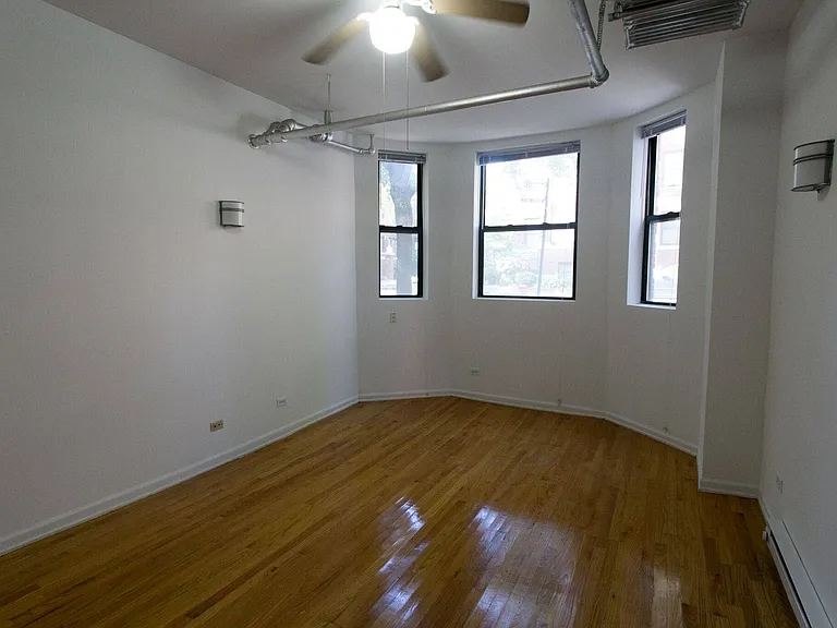 5415 S. Woodlawn Avenue — Photo 24