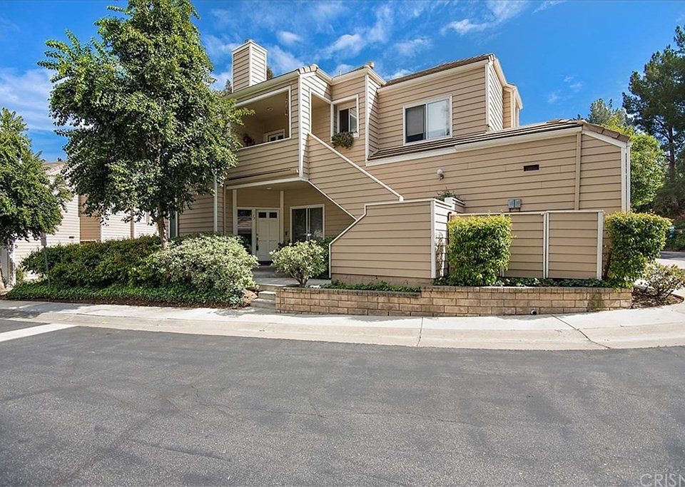 1st image of 24526 McBean Pkwy APT 19