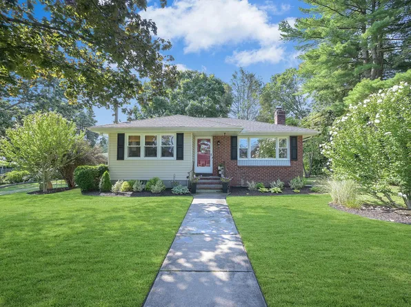 6 Lolly Lane, Centereach, NY 11720