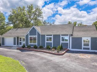9051 E 66th St, Raytown, MO 64133