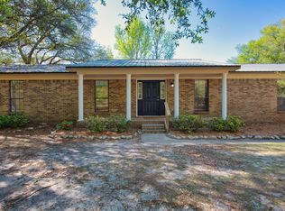 5860 Phillip Rd, Crestview, FL 32539