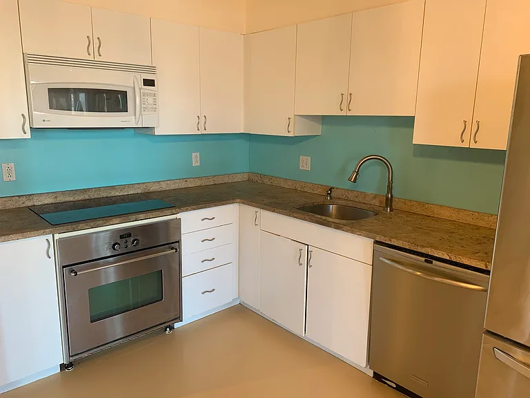 172 Middle St #407 — Photo 6