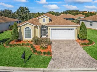 10208 Dory Dr, Oxford, FL 34484