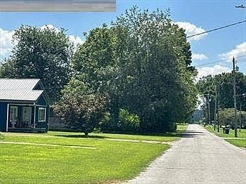 5th image of 128 Chapel Hill Rd