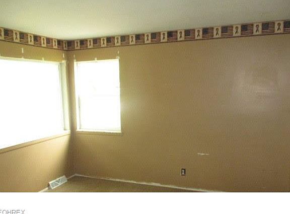 5th image of 847 Fairwood Blvd