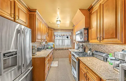 97 Greenvale Ave #1 Photo 1